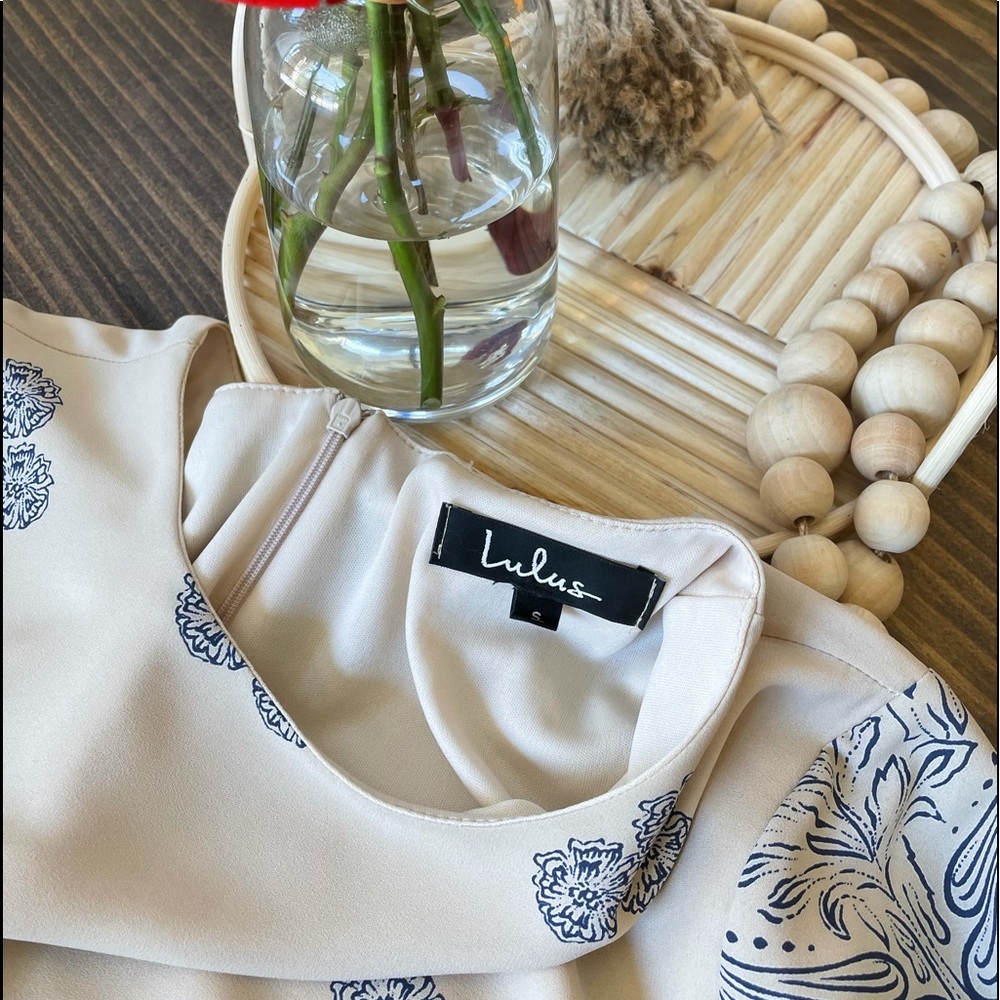 Lulu’s - Patterned Shift Dress - Sz Small - image 2